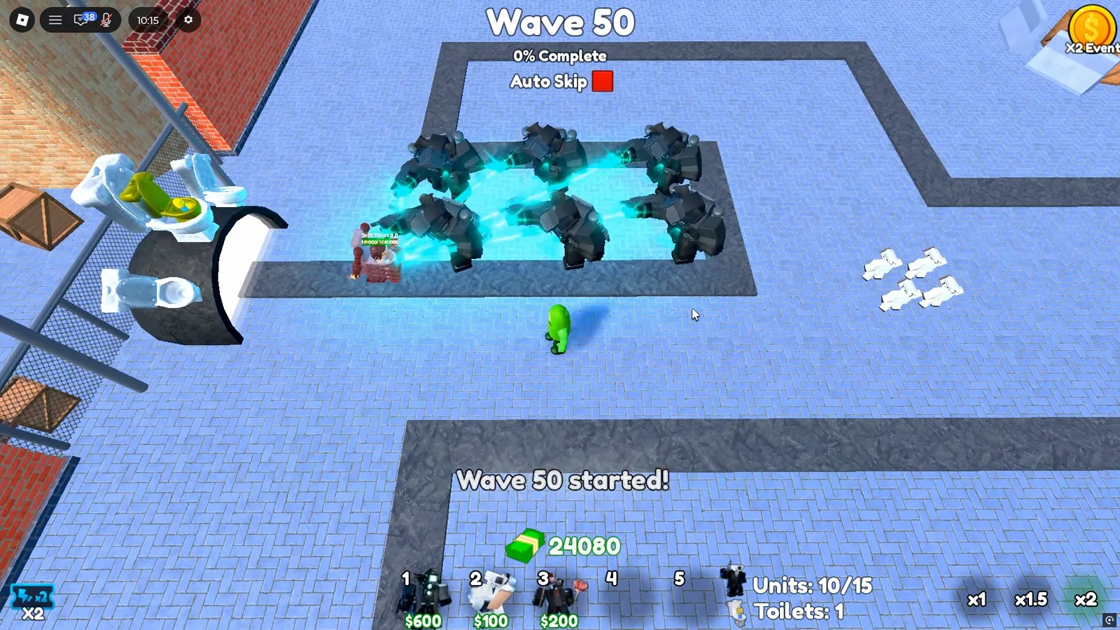 Inicio oleada 50 Insane en Cameraman Tower Defense con seis Videotapper Prototypes disparando a nameplate Boss Toilet 3.0 y Units 10 de 15 en el HUD